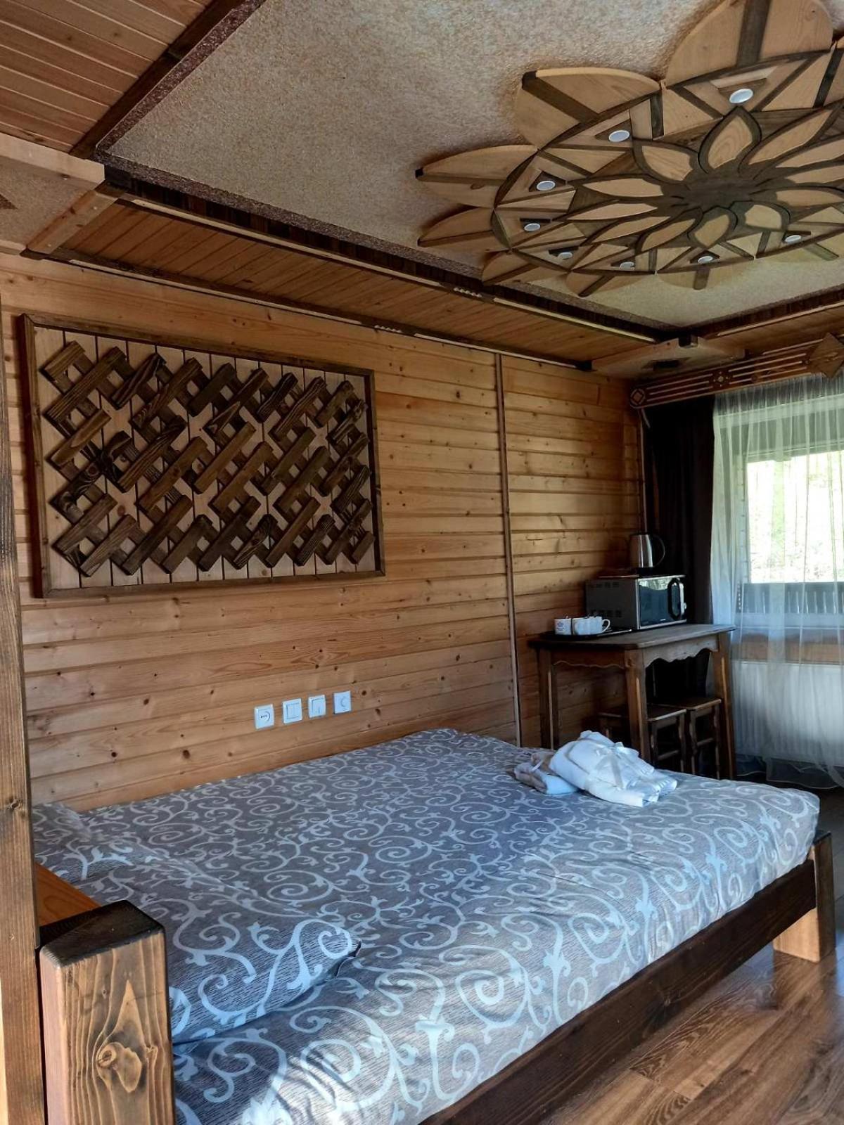 Voyage Tatariv Hotel Eksteriør billede