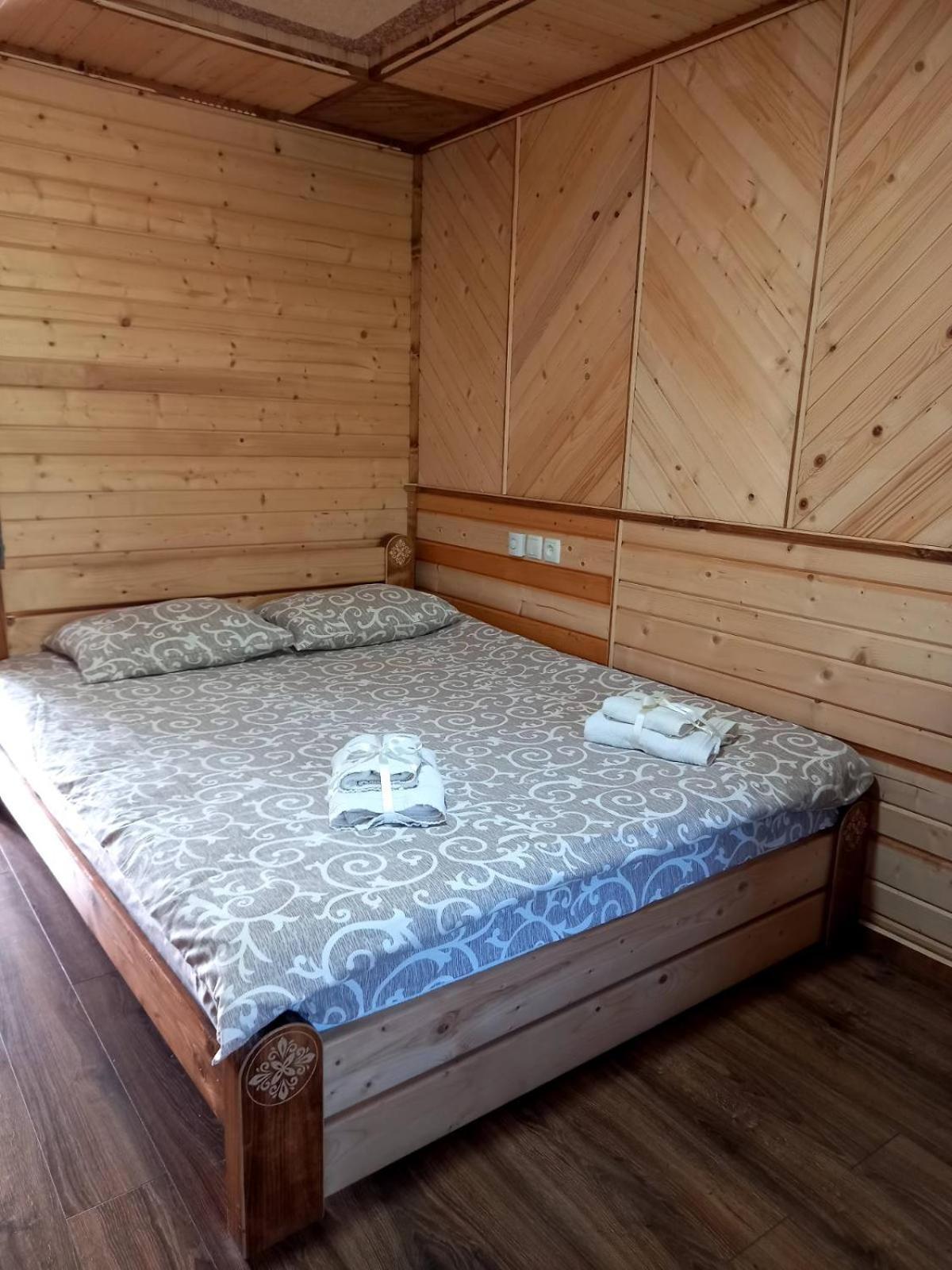 Voyage Tatariv Hotel Eksteriør billede